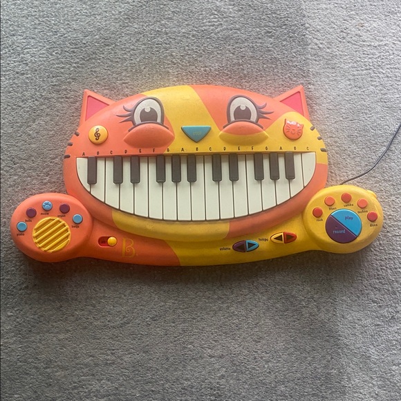 B. Toys Meowsic Interactive Cat Piano with Retractable Microphone (discontinued) - Picture 2 of 3